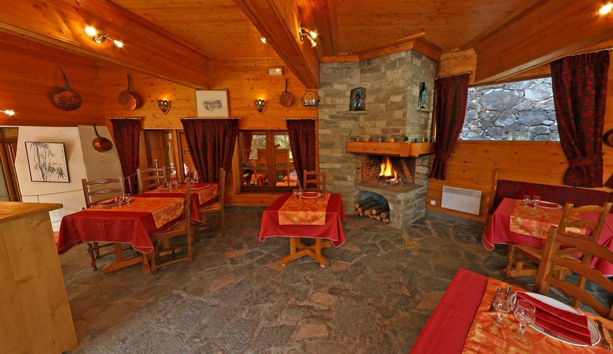 Hotel les Châlets Brides-les-Bains Eksteriør billede