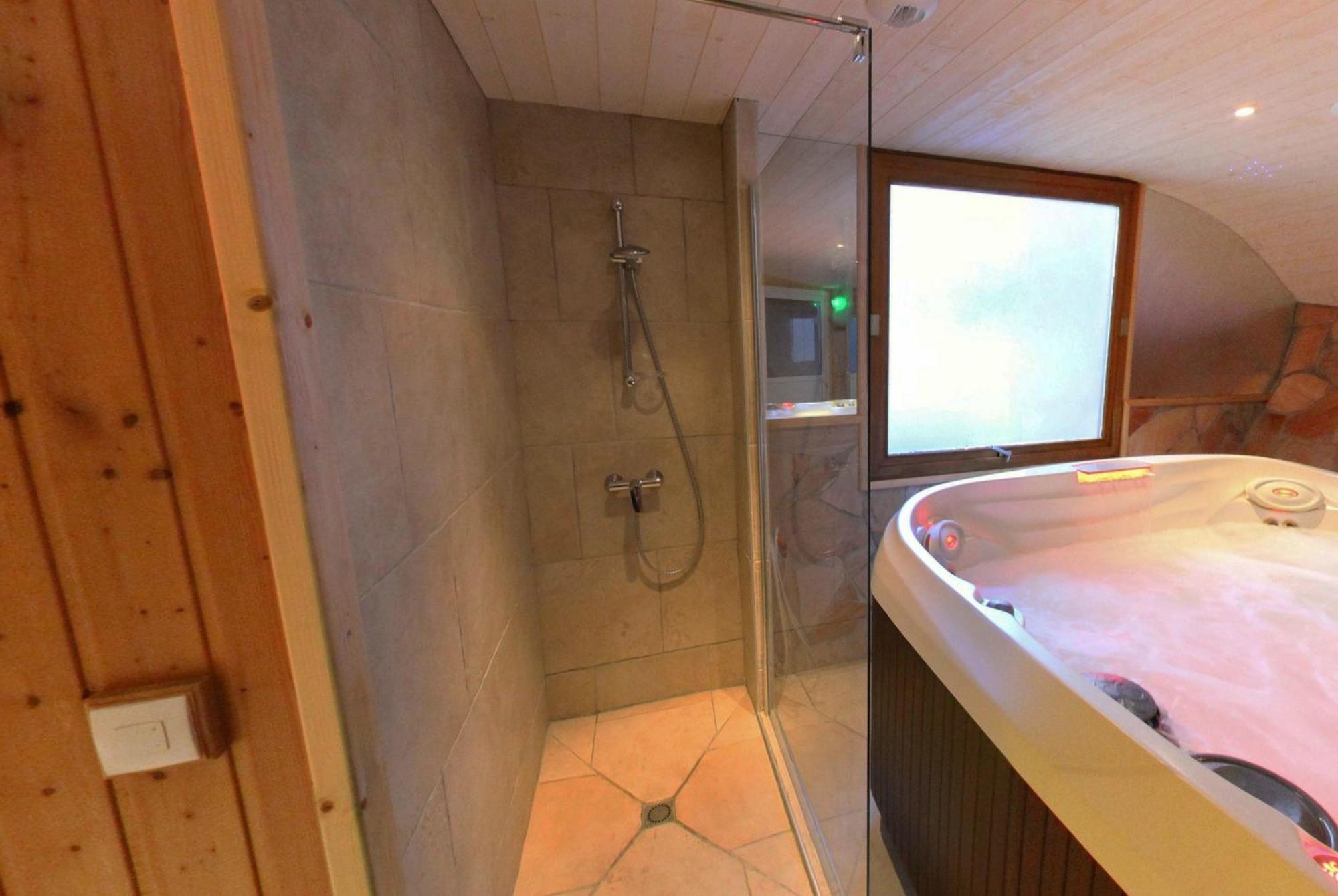 Hotel les Châlets Brides-les-Bains Eksteriør billede